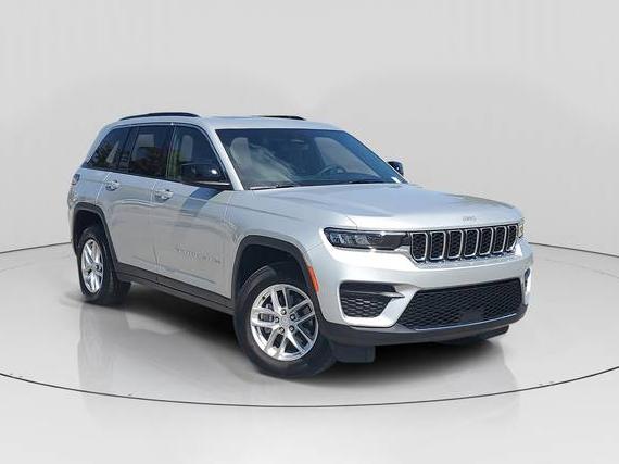 JEEP GRAND CHEROKEE 2024 1C4RJHAG9RC158850 image JEEP GRAND CHEROKEE 2024 1C4RJHAG9RC158850 image